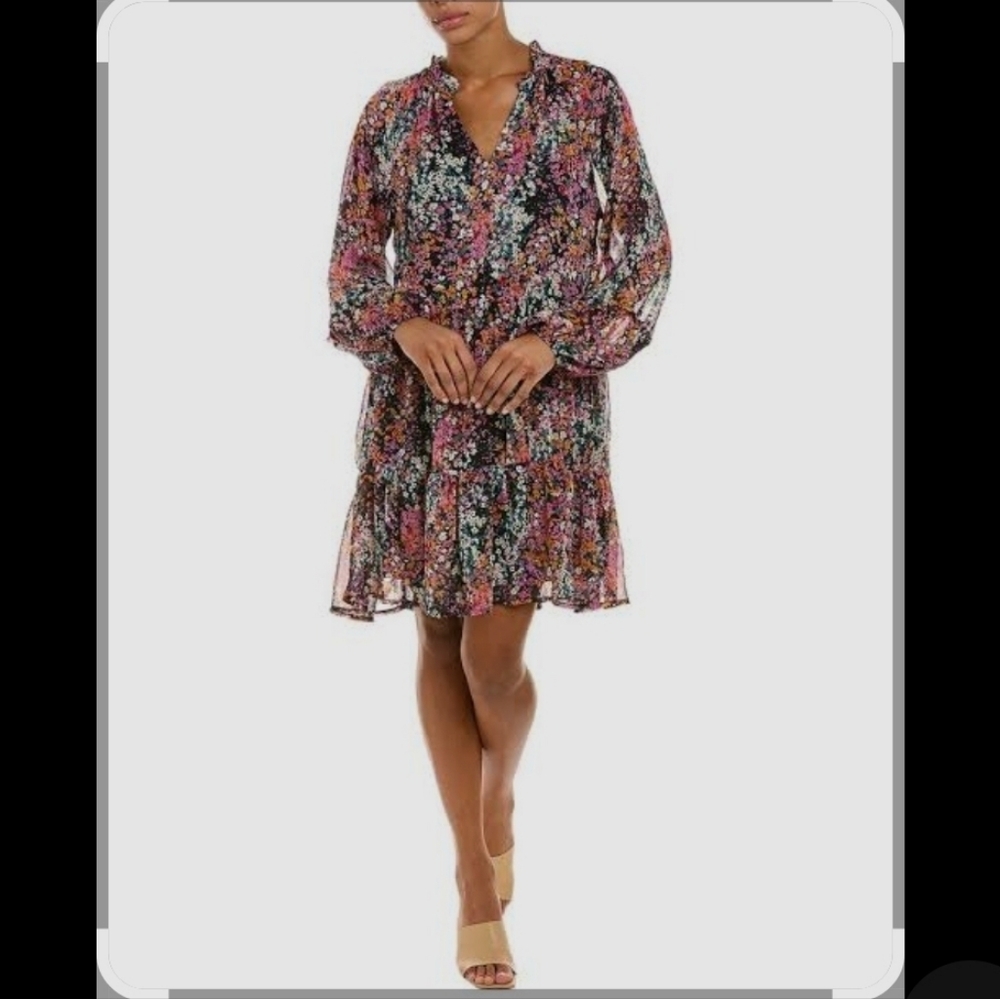 Vince Camuto V-Neck Floral Tiered Ruffle Flowy Chiffon Dress Size Medium Cute